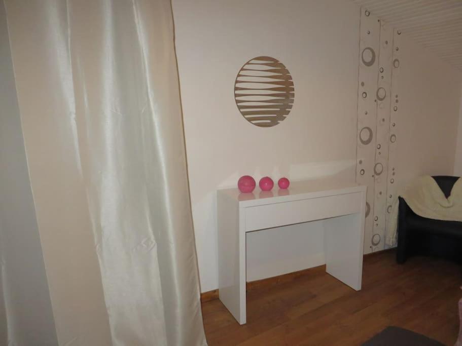 Maison Paisible , A 6 Minutes Des Plages, Velos.